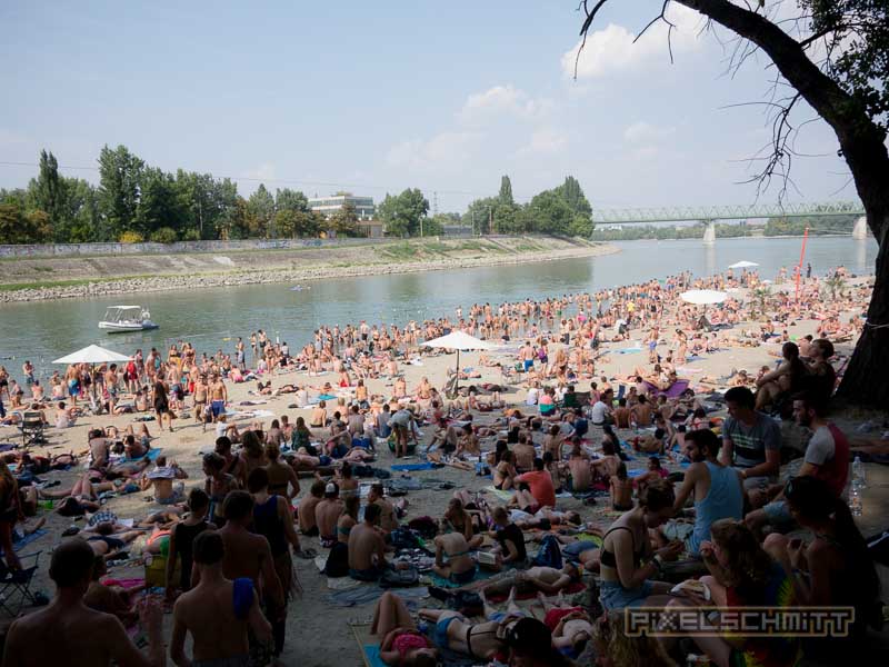 Der Strand beim Sziget Festival in Budapest