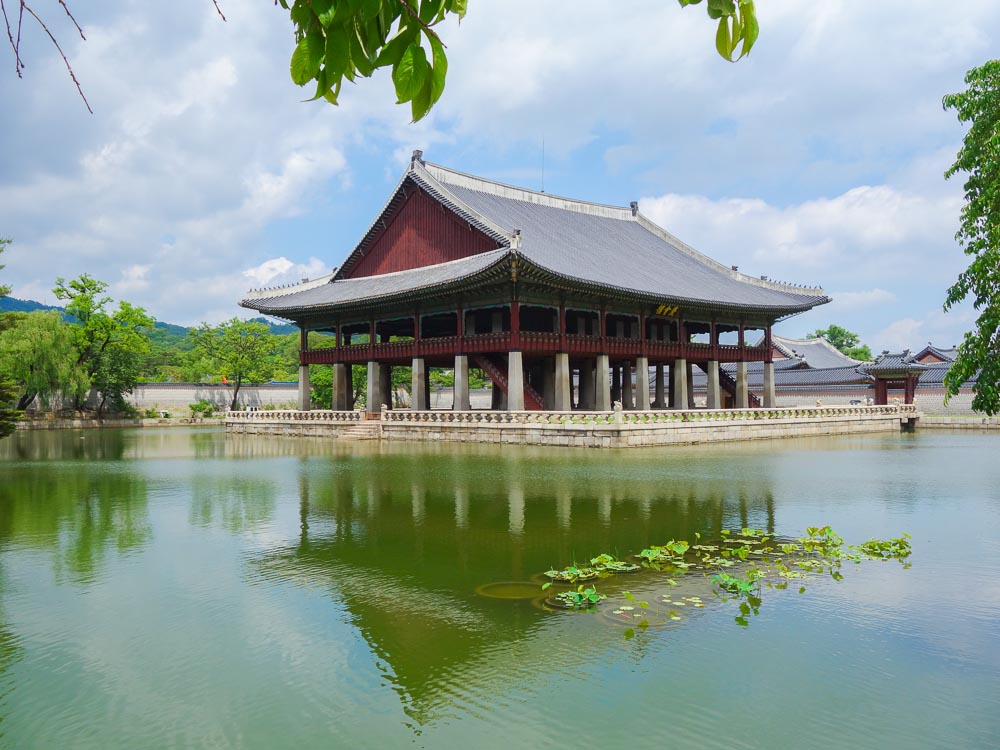 seoul gyeongbokgung palace wasser palast gyeonghoeru