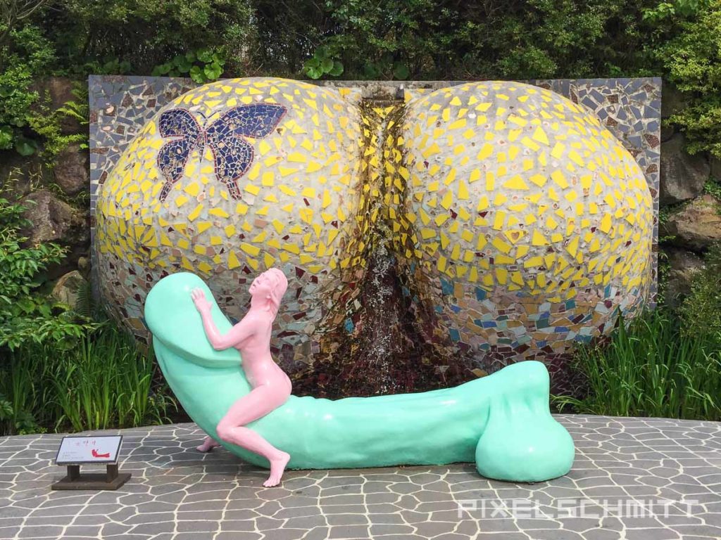 Riesige Skulptur Phallus Jeju Love Land
