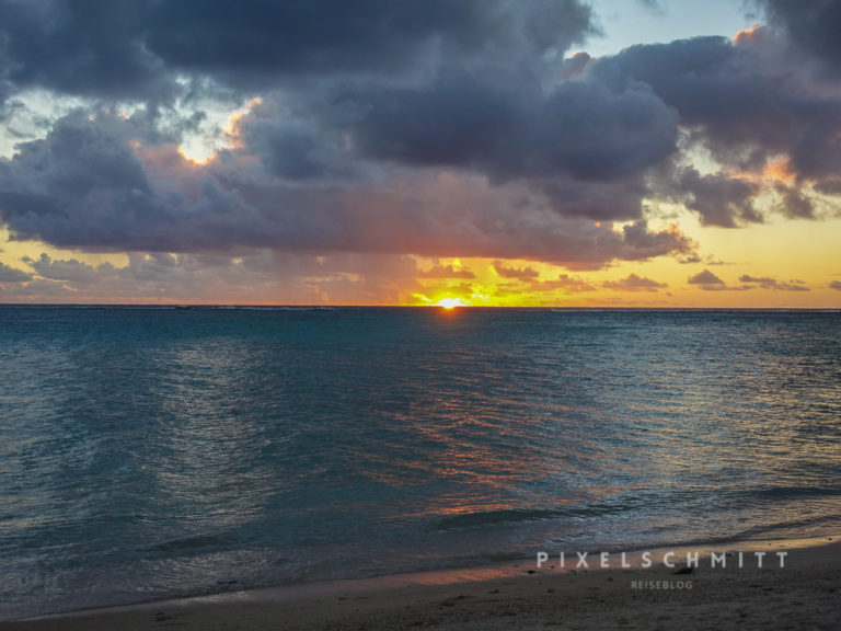 Zum Urlaub gehört auch der Sonnenuntergang vor Mauritius