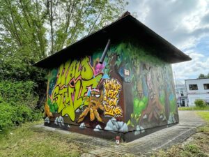 Graffiti und Street Art in Erlangen: Wald Style Bayernstraße