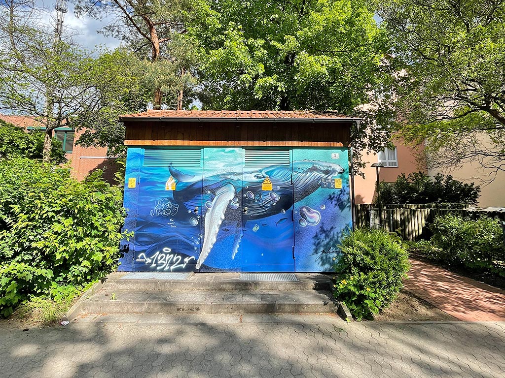 Julian Vogel Graffiti Erlangen: Der Wal an der Hochstraße