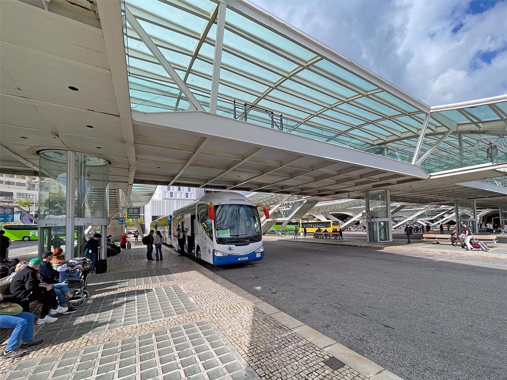Flixbus in Portugal: Die Haltestelle am Busbahnhof Lissabon Oriente