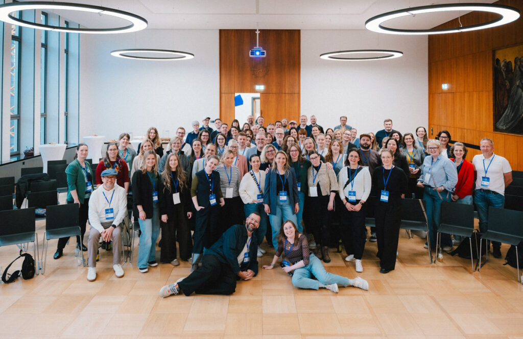 Gruppenbild vom letzten LinkedIn Local Nürnberg im Feuerbachsaal der IHK Nürnberg. Foto: Stephanie Recknagel